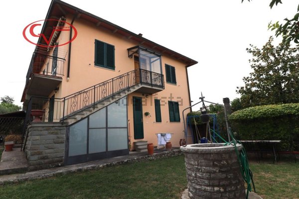 casa indipendente in vendita a Cavriglia