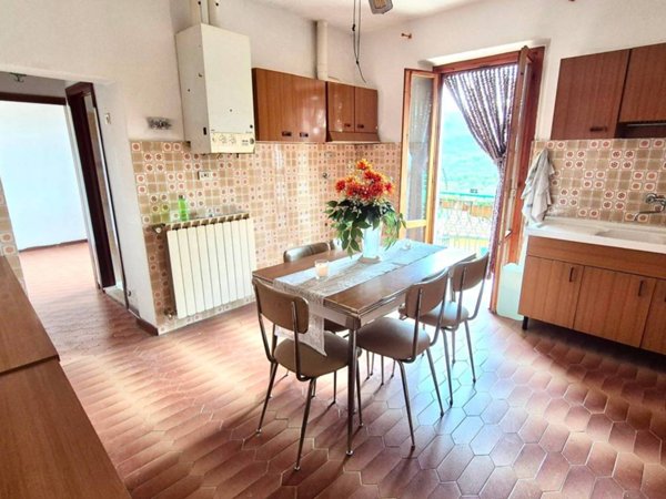 appartamento in vendita a Cavriglia in zona Meleto