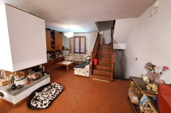 casa indipendente in vendita a Cavriglia