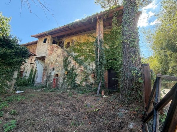 casa indipendente in vendita a Cavriglia