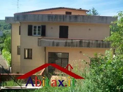 intera palazzina in vendita a Cavriglia in zona San Cipriano