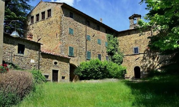 villa in vendita a Chitignano