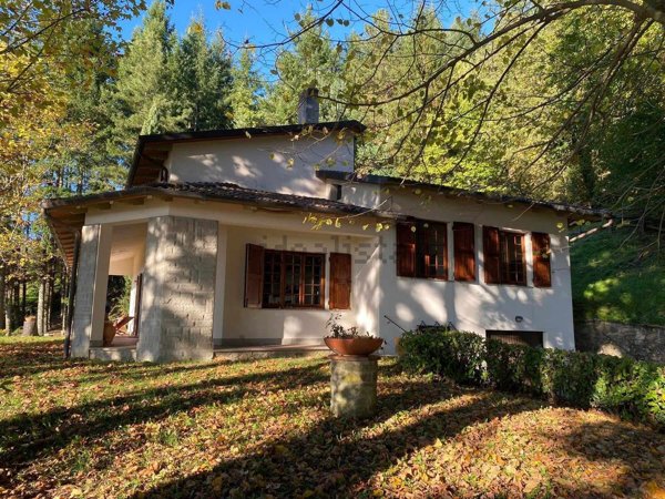 casa indipendente in vendita a Chitignano