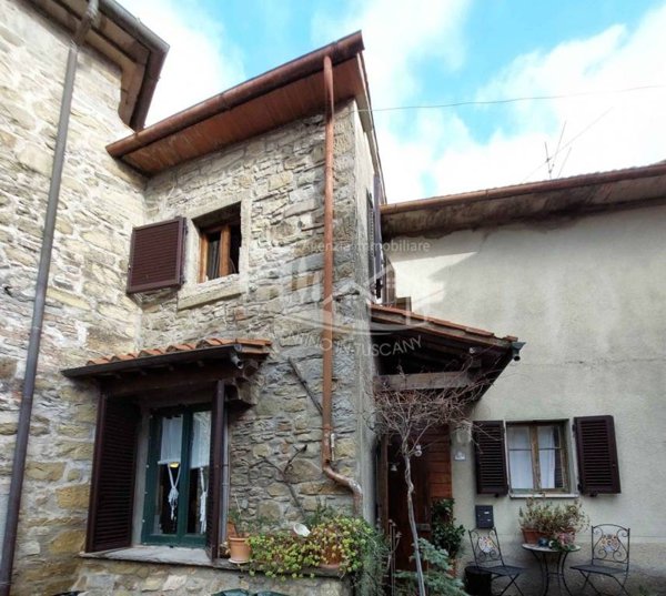 casa indipendente in vendita a Chitignano