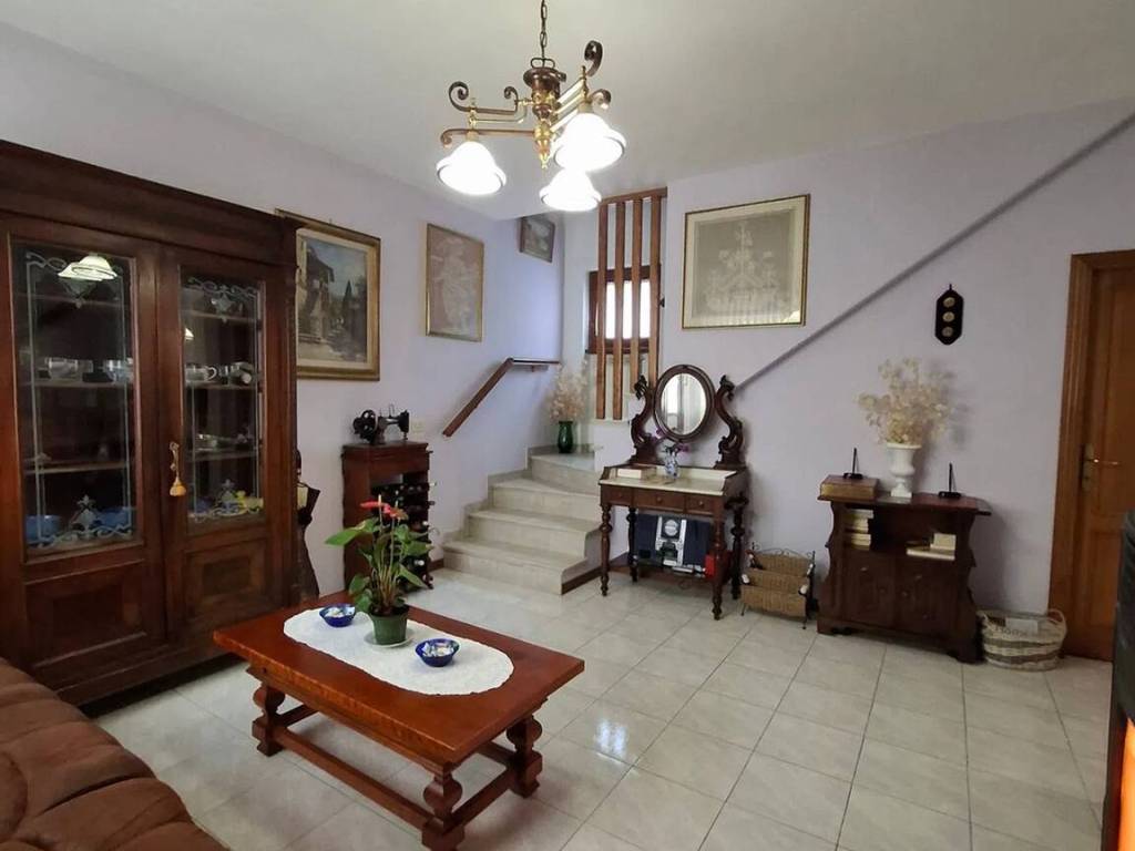 casa indipendente in vendita a Chitignano
