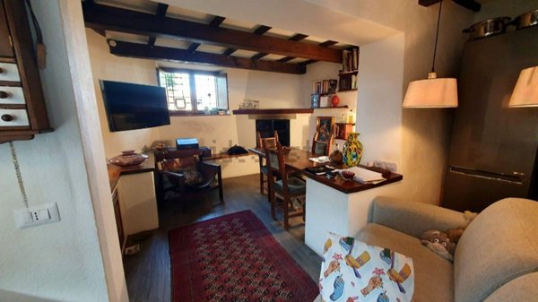 casa indipendente in vendita a Chitignano