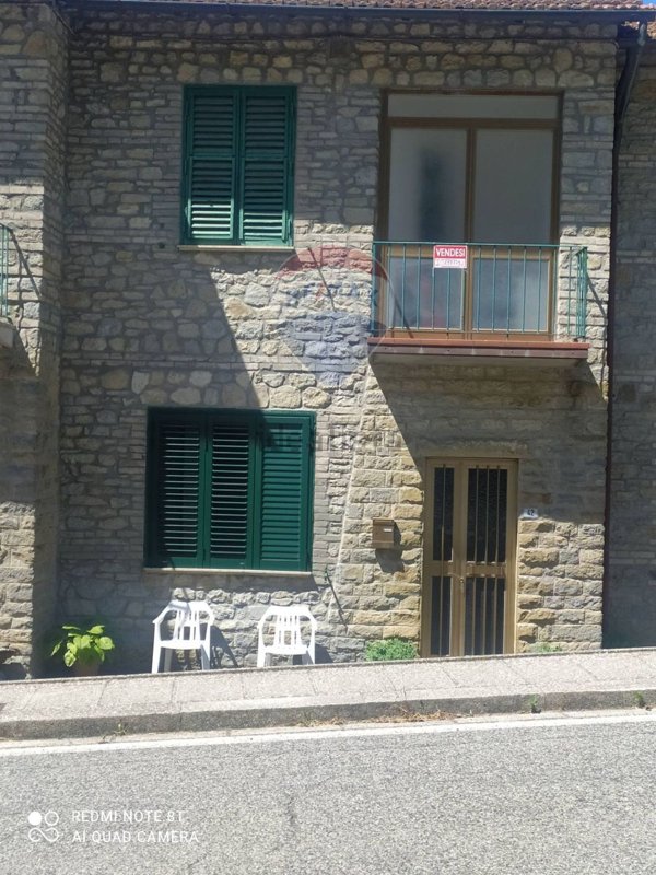 casa indipendente in vendita a Chitignano