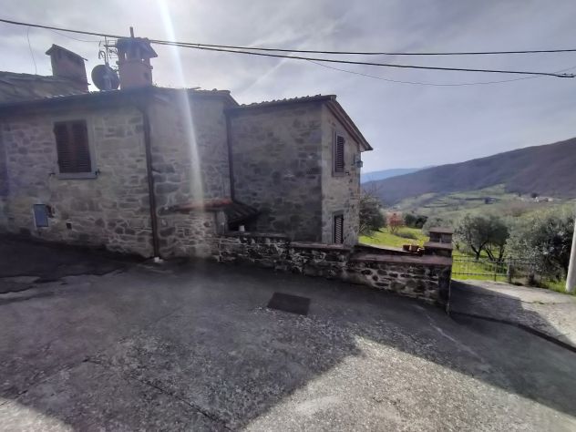 casa indipendente in vendita a Chitignano