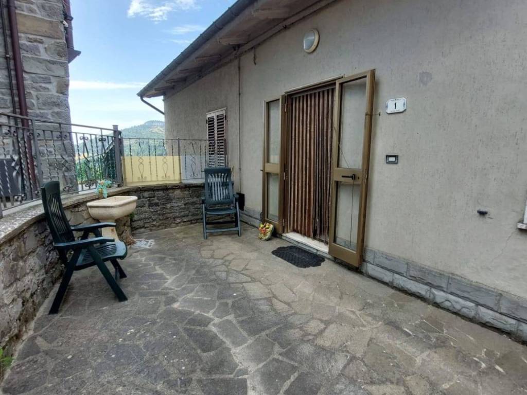casa indipendente in vendita a Chiusi della Verna in zona La Rocca