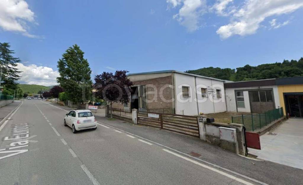 locale commerciale in vendita a Chiusi della Verna in zona Corsalone