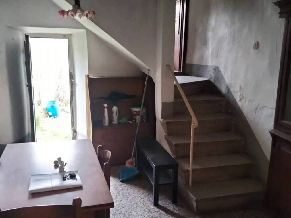 casa indipendente in vendita a Chiusi della Verna in zona Compito