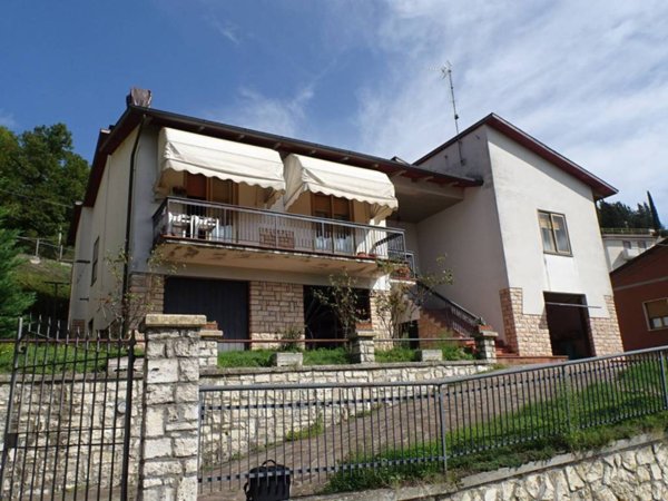 casa indipendente in vendita a Chiusi della Verna in zona Corsalone
