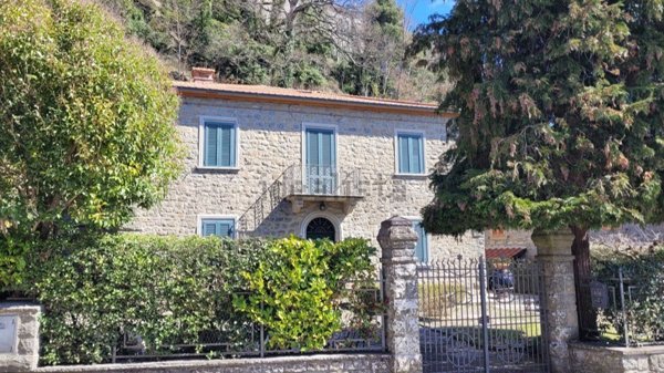 casa indipendente in vendita a Chiusi della Verna