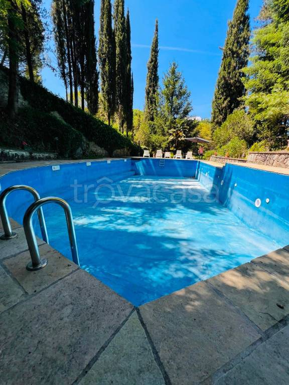 casa indipendente in vendita a Chiusi della Verna