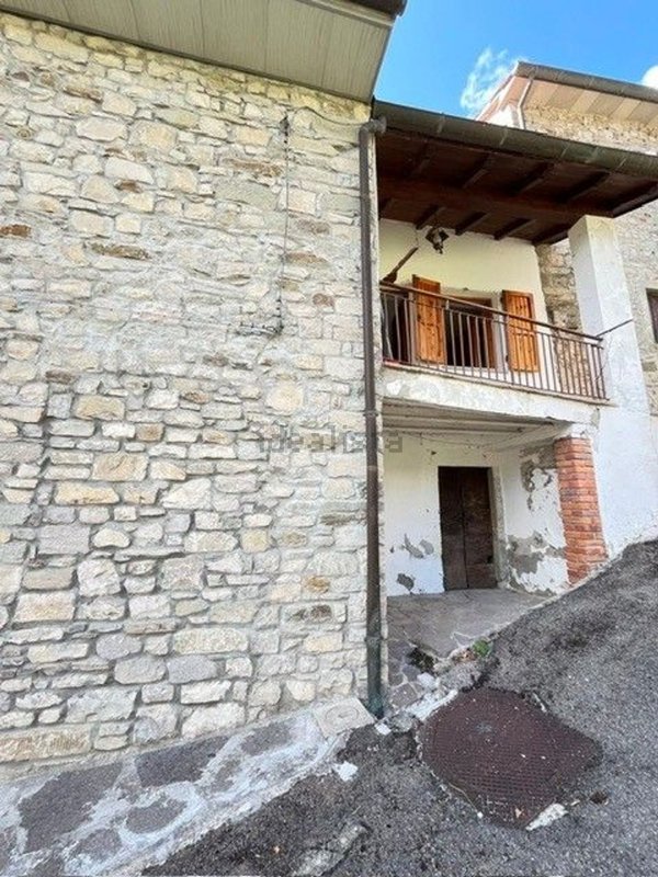 appartamento in vendita a Chiusi della Verna in zona Biforco