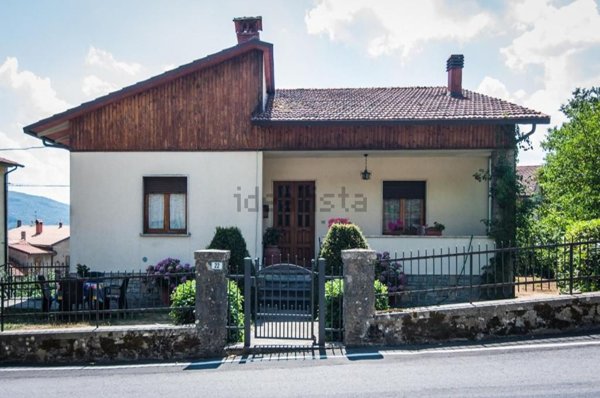 casa indipendente in vendita a Chiusi della Verna
