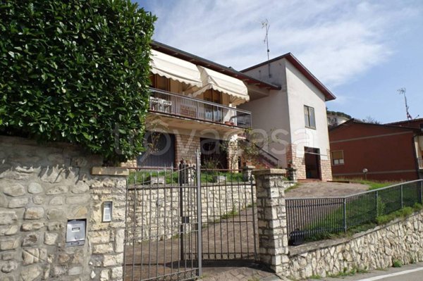 casa indipendente in vendita a Chiusi della Verna in zona Corsalone