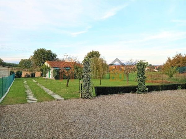 casa indipendente in vendita a Civitella in Val di Chiana in zona Tegoleto
