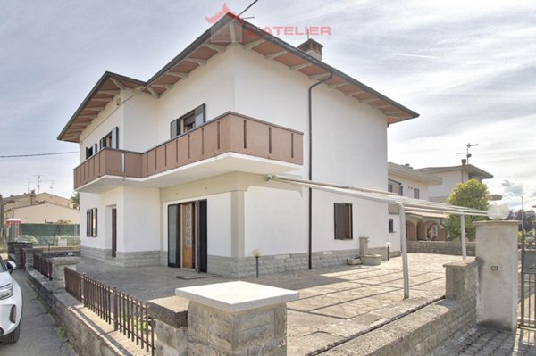 casa indipendente in vendita a Civitella in Val di Chiana in zona Tegoleto