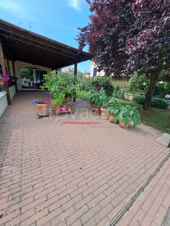 appartamento in vendita a Civitella in Val di Chiana in zona Pieve al Toppo