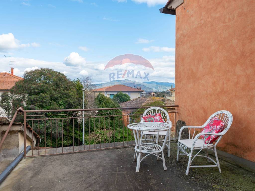 casa indipendente in vendita a Civitella in Val di Chiana in zona Badia al Pino