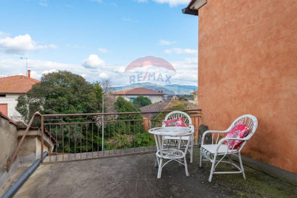 casa indipendente in vendita a Civitella in Val di Chiana in zona Badia al Pino