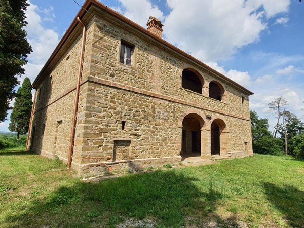 casa indipendente in vendita a Civitella in Val di Chiana in zona Ciggiano