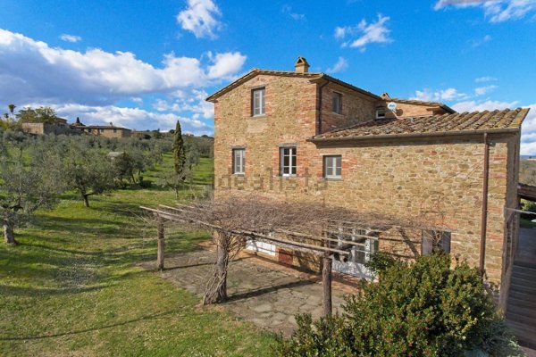 casa indipendente in vendita a Civitella in Val di Chiana