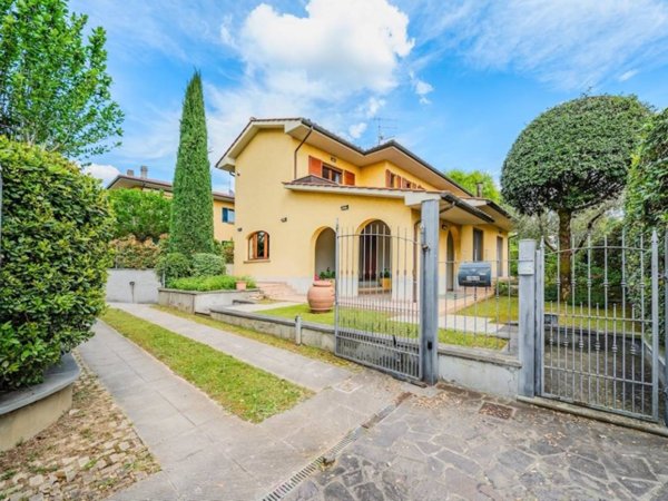 casa indipendente in vendita a Civitella in Val di Chiana in zona Tegoleto