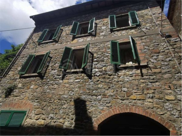 casa indipendente in vendita a Civitella in Val di Chiana in zona Badia al Pino