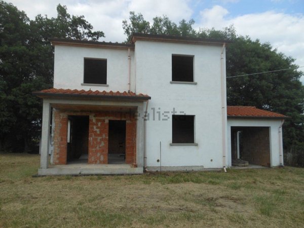 casa indipendente in vendita a Civitella in Val di Chiana in zona Albergo
