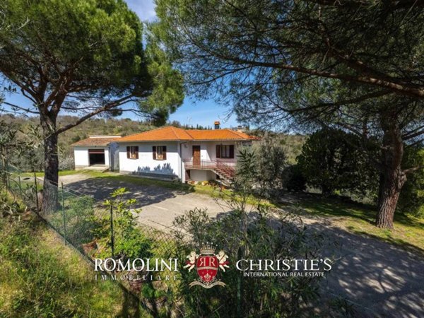 casa indipendente in vendita a Civitella in Val di Chiana in zona Oliveto