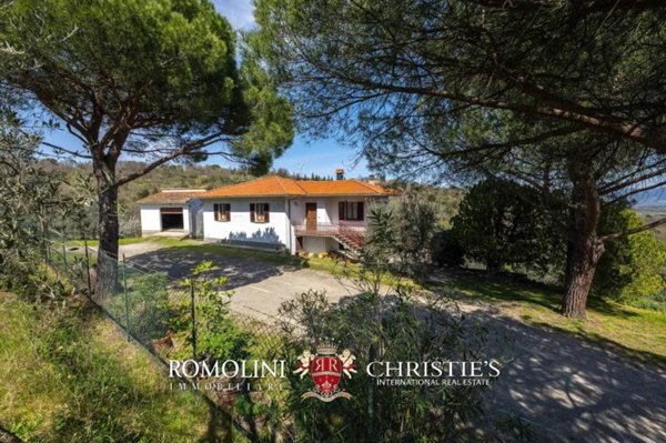 casa indipendente in vendita a Civitella in Val di Chiana in zona Oliveto