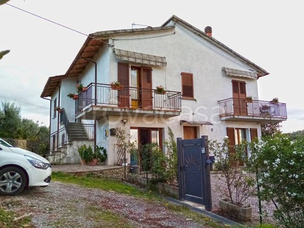 appartamento in vendita a Civitella in Val di Chiana in zona Pieve a Maiano