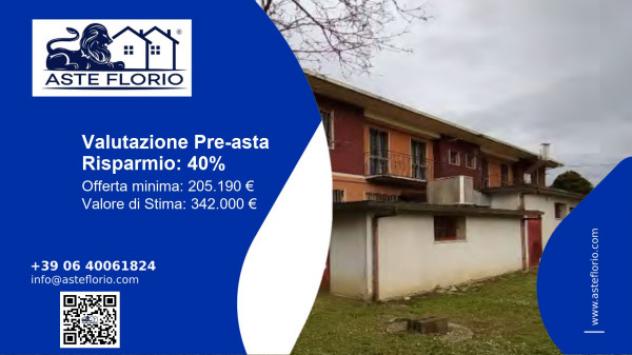 pentavano in vendita a Civitella in Val di Chiana in zona Pieve al Toppo