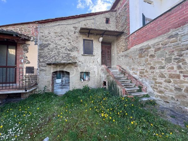 casa indipendente in vendita a Civitella in Val di Chiana in zona Ciggiano