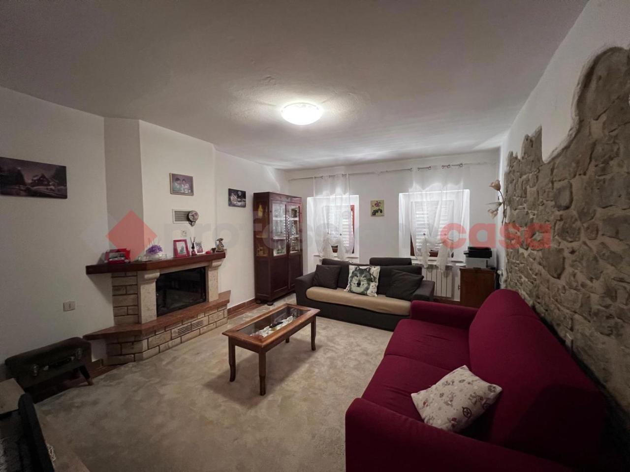 appartamento in vendita a Civitella in Val di Chiana in zona Albergo