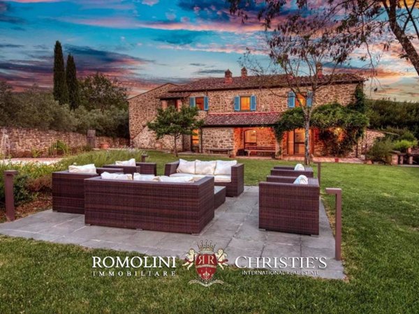 casa indipendente in vendita a Civitella in Val di Chiana in zona Oliveto