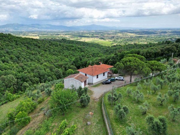casa indipendente in vendita a Civitella in Val di Chiana in zona Ciggiano