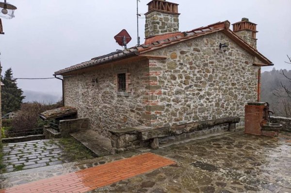 appartamento in vendita a Civitella in Val di Chiana in zona Cornia