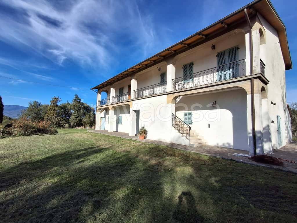 casa indipendente in vendita a Civitella in Val di Chiana in zona Pieve a Maiano
