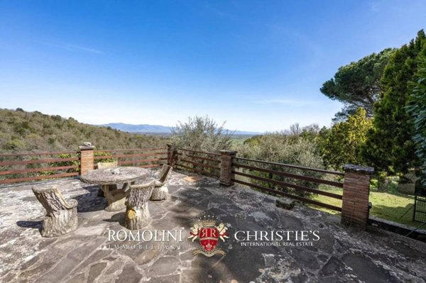 casa indipendente in vendita a Civitella in Val di Chiana in zona Oliveto