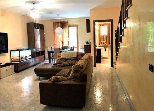 casa indipendente in vendita a Civitella in Val di Chiana in zona Tegoleto