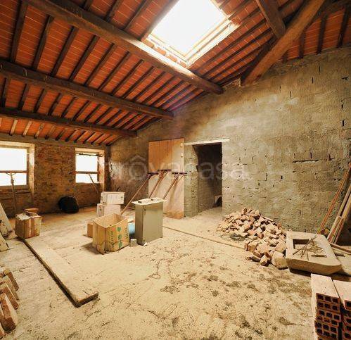 casa indipendente in vendita a Civitella in Val di Chiana in zona Viciomaggio