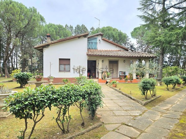 casa indipendente in vendita a Civitella in Val di Chiana