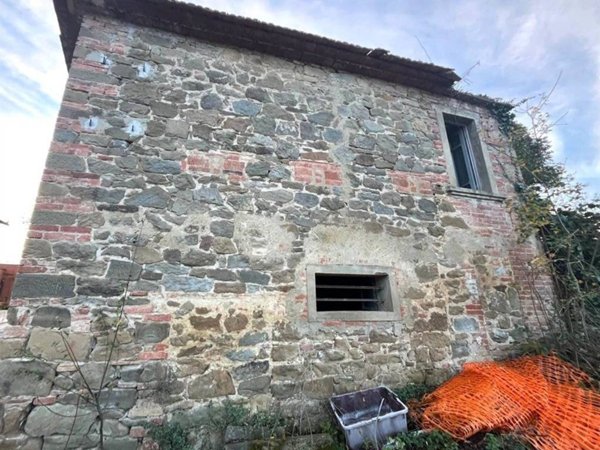 casa indipendente in vendita a Civitella in Val di Chiana in zona Albergo
