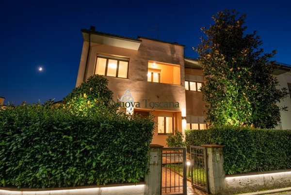 casa indipendente in vendita a Civitella in Val di Chiana in zona Pieve al Toppo