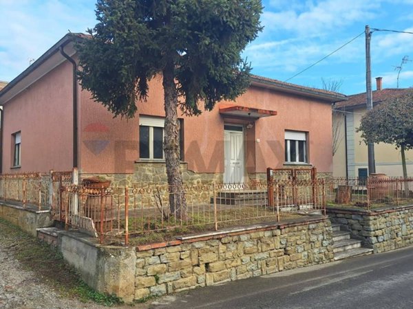 casa indipendente in vendita a Civitella in Val di Chiana in zona Badia al Pino