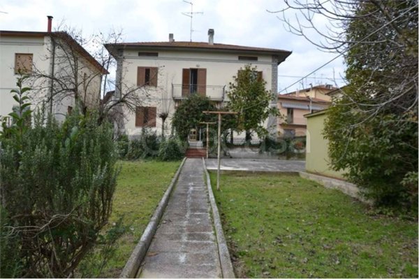 casa indipendente in vendita a Civitella in Val di Chiana in zona Badia al Pino