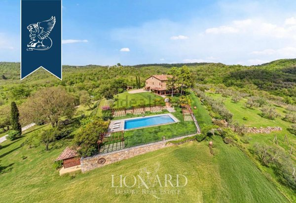 casa indipendente in vendita a Civitella in Val di Chiana in zona Oliveto